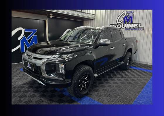 MITSUBISHI L200 TRITON 2.4 16V TURBO DIESEL SPORT HPE-S CD 4P 4X4 AUTOMÁTICO MITSUBISHI L200 TRITON 2.4 16V TURBO DIESEL SPORT HPE-S CD 4P 4X4 AUTOMÁTICO